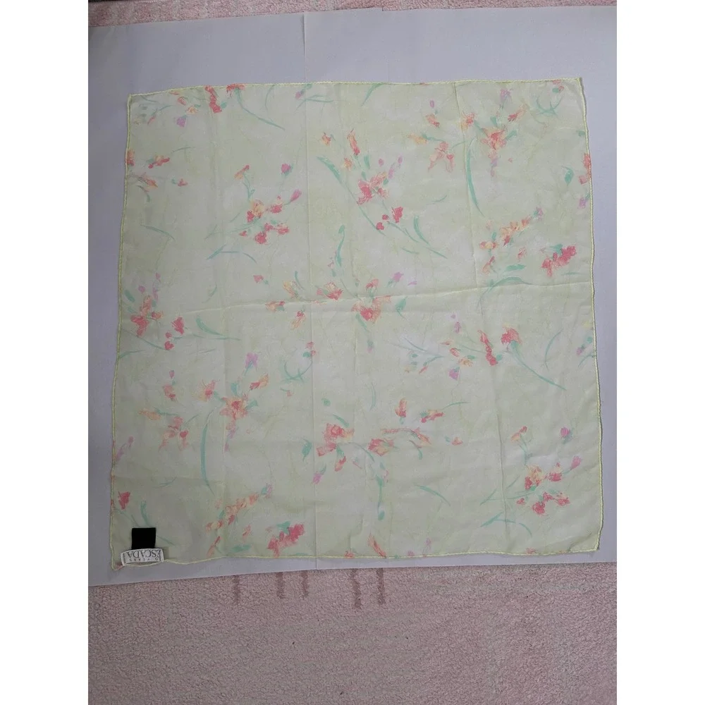Escada vintage 90